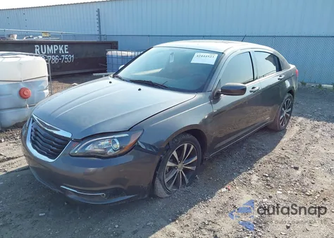 2013 Chrysler 200 Limited from USA, damaged, VIN 1C3CCBCG9DN520557